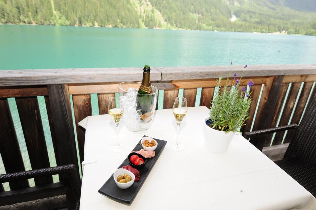Hotel Seehaus - Only Adults - Mountain Lake Resort Antholz Mittertal Exterior foto