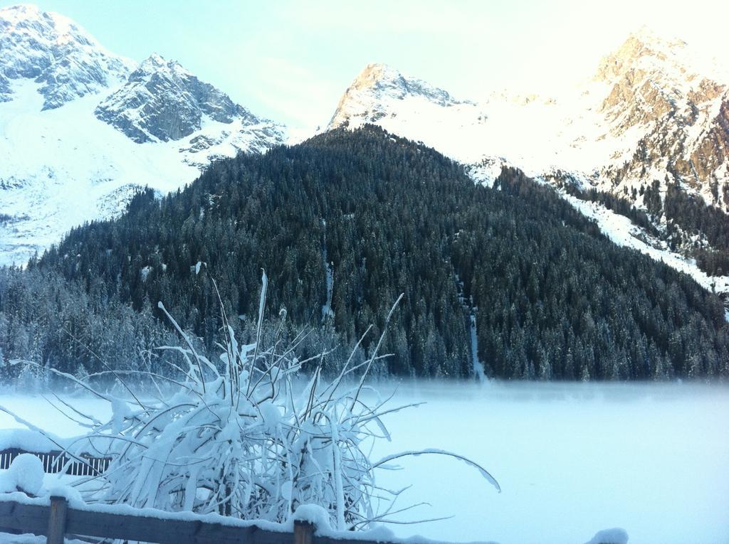 Hotel Seehaus - Only Adults - Mountain Lake Resort Antholz Mittertal Exterior foto