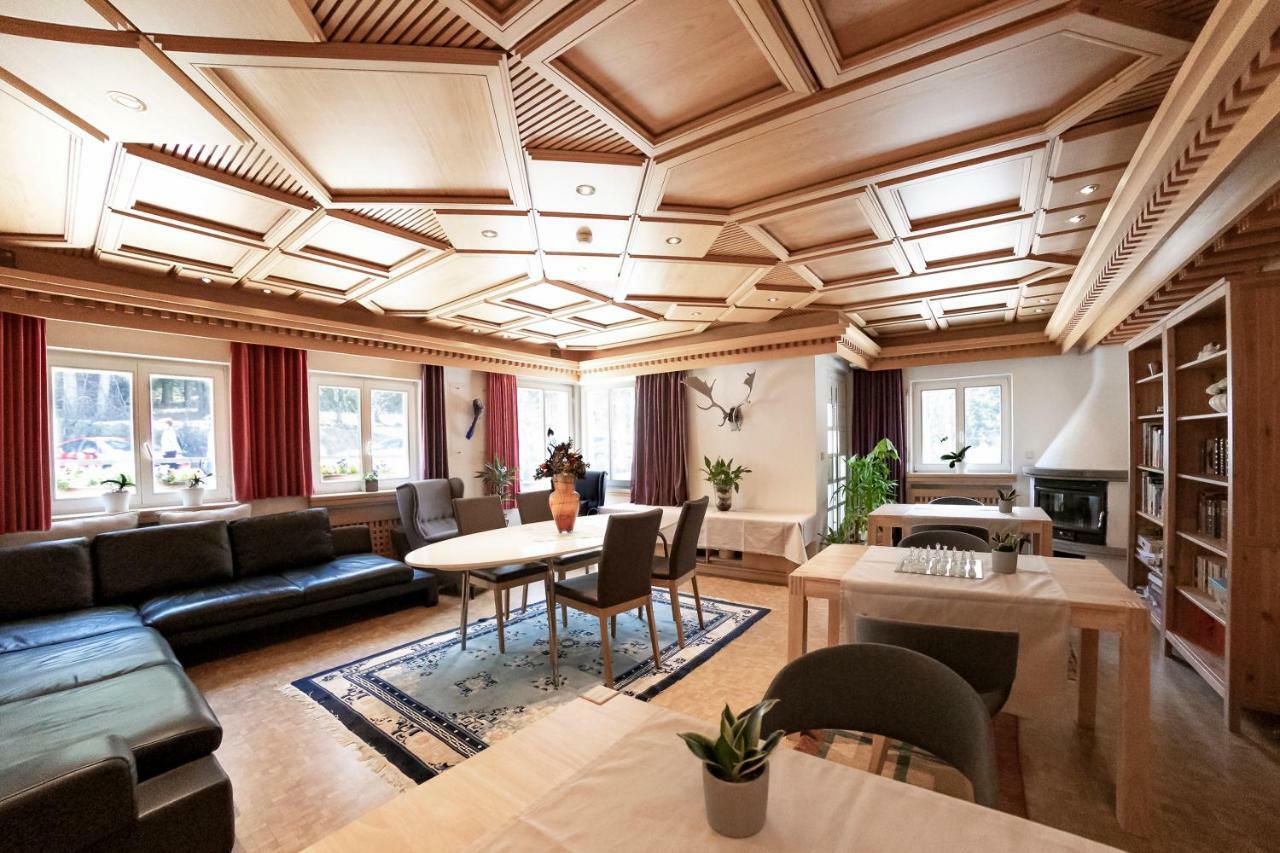 Hotel Seehaus - Only Adults - Mountain Lake Resort Antholz Mittertal Exterior foto