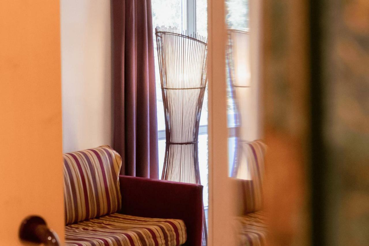 Hotel Seehaus - Only Adults - Mountain Lake Resort Antholz Mittertal Exterior foto